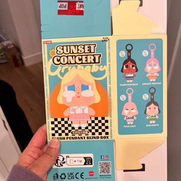Pop Mart CRYBABY Sunset Concert Plush Pendant Bright Orange with Box - Picture 4 of 7